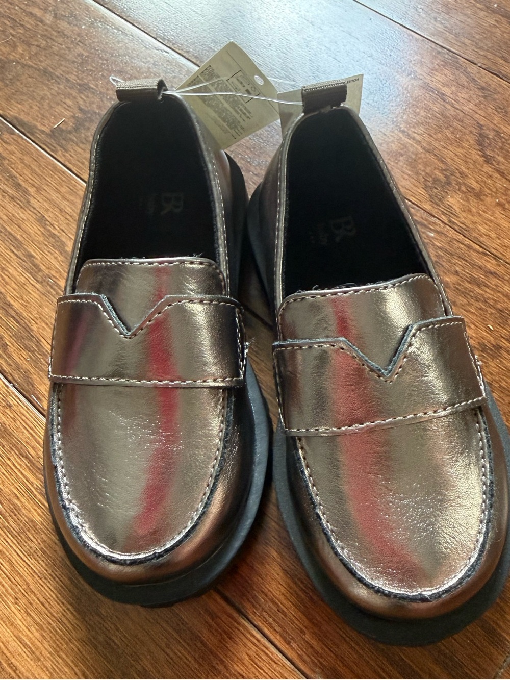 Banana Republic Factory Kids Metallic Pewter Loafers size 5/6